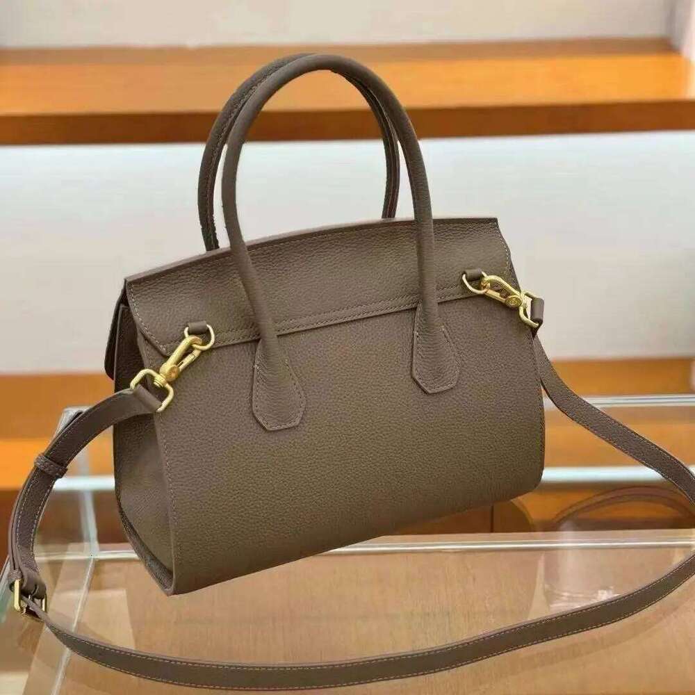 Designer Bag Fashion Genuine Leather Briefcase Tote Capacity Handbag Ladies Bag Niche Design Business Commuting Cowhide Large Bags