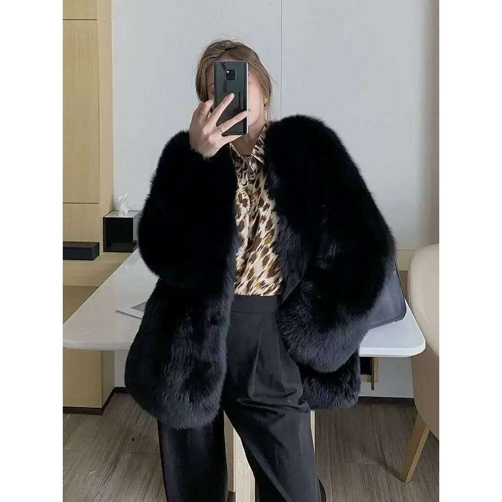 Large Size Imitation Fox for Women Warm and Thick Fake Jacket Black Overcoat Korean Plush Fluffy Faux Fur Coat