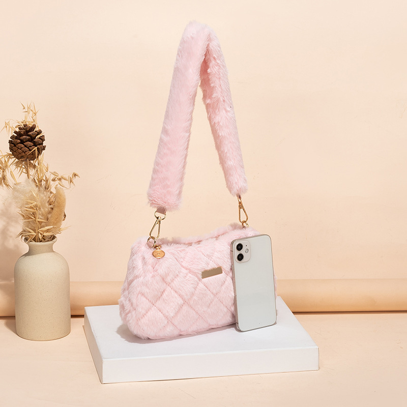 Top Brand High Quality New Style Plush Bag 2024 New Design Versatile Textured Shoulder Bag Foreign Trade Women's Fashion Furry Bag New Free Deliv