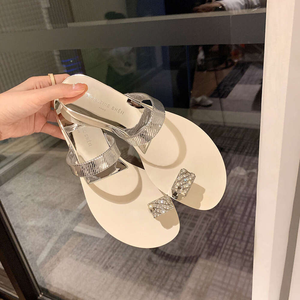 Instant Dispatch Su Yinyin Same Style Shoes Pigeon Egg Rhinestone Wedge Toe Flat Slippers Women's Summer Outdoor Sandals