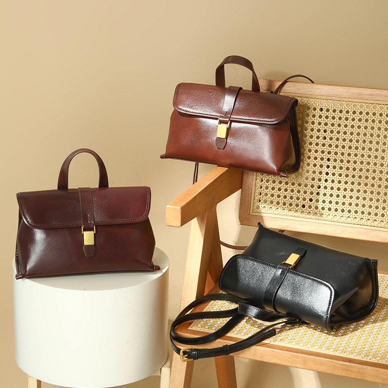 Brand High Quality Style Super popular casual handbag for women in the spring of 2025 new bag single shoulder crossbody commuting bag Free Delivery De