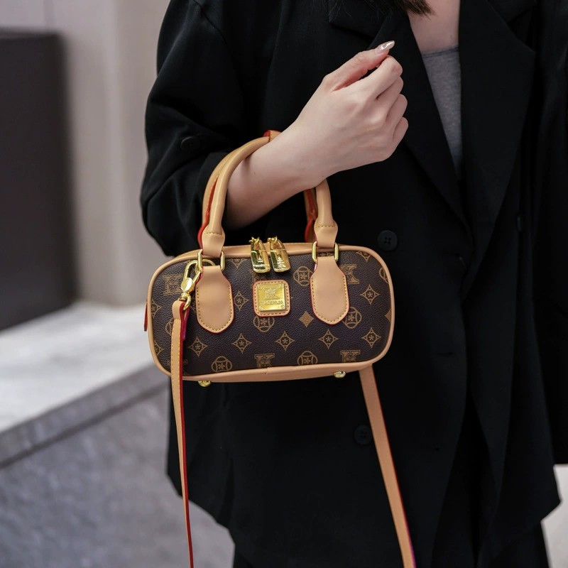 New Fashion designer bag 2025 square saddle bag for women high quality bag handbag shoulder cross body colorful bag