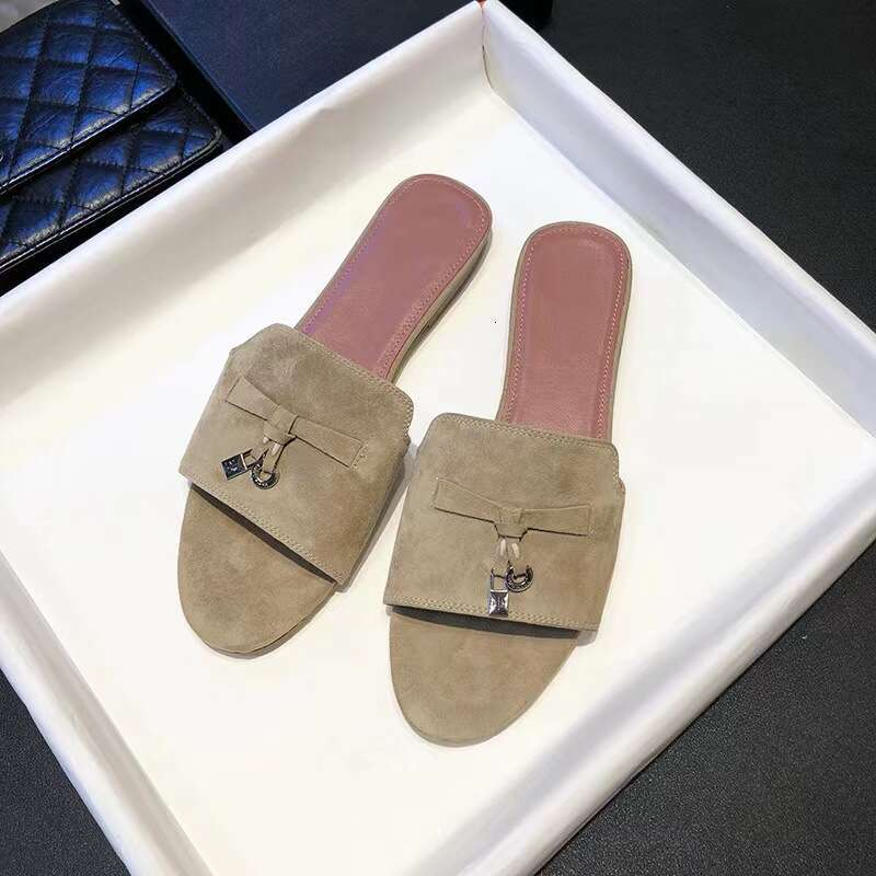 PL New Candy Color Lock Buckle Flat Sandals Fashion Casual Plus Size Women's Beach Slippers
