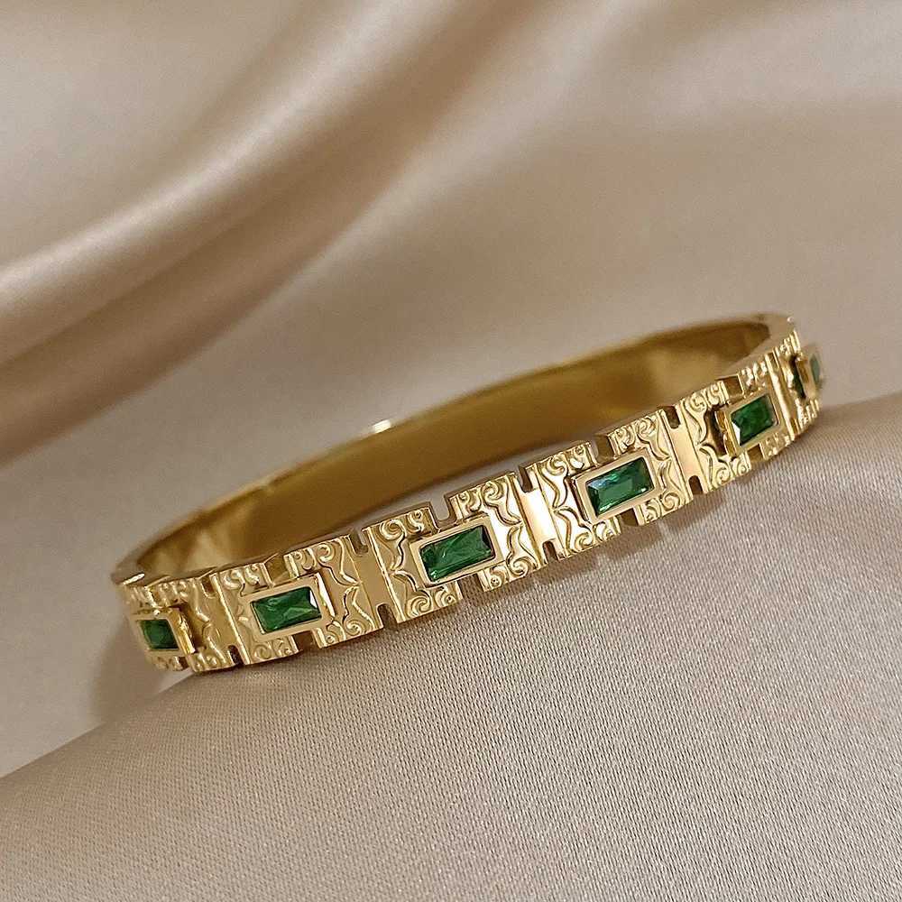 Vintage Palace Geometric Stainless Steel Bangle Bracelet for Women Inlaid Square Green Zircon Cuff Bracelets Jewelry Gifts W250526