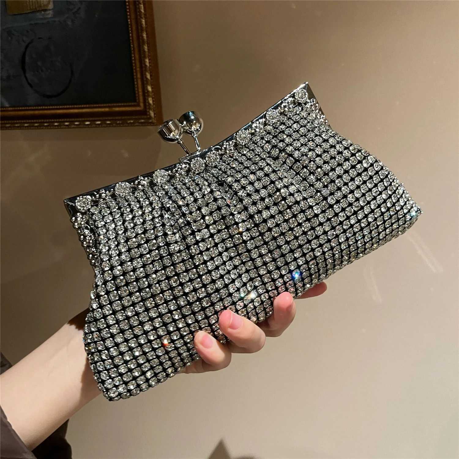Luxury Silver Crystal Diamond Women Clutch Evening Bag Wedding Crystal Ladies Purse Female Sparkly Wallet for Wedding Party Ins W250527