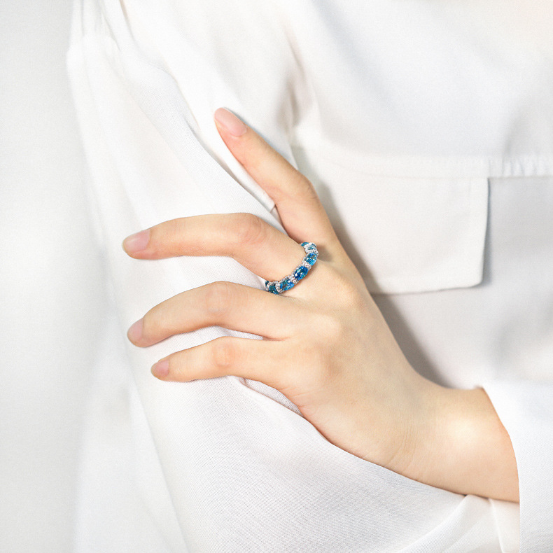 S925 sterling silver circular setting with elliptical diamonds, imitation high-carbon diamond band ring, fashionable and unique ring, pendant dual-use