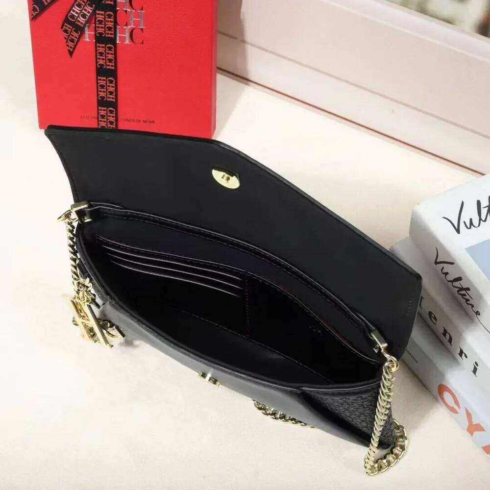 CILMI HARVILL CHHC Summer New Women's Flip Bag Emed Pattern Metal Chain Pendant Lightweight Banquet Travel