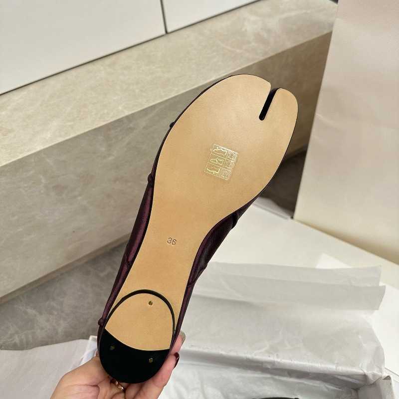 M6 pleated ballet shoes tabi split toe single shoe pigs hoof shoes one foot shallow mouth niche style