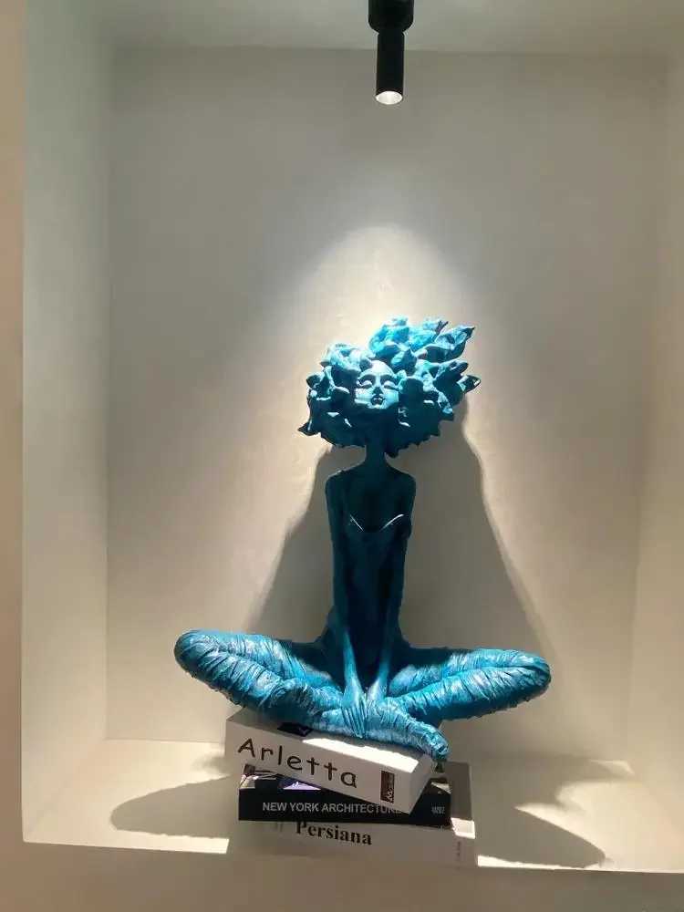 Modern Nordic Art Room Decoration Abstract Seated Girl Figure Action Figure Sculpture Resin Crafts Home Decor Table Accessories Y250524