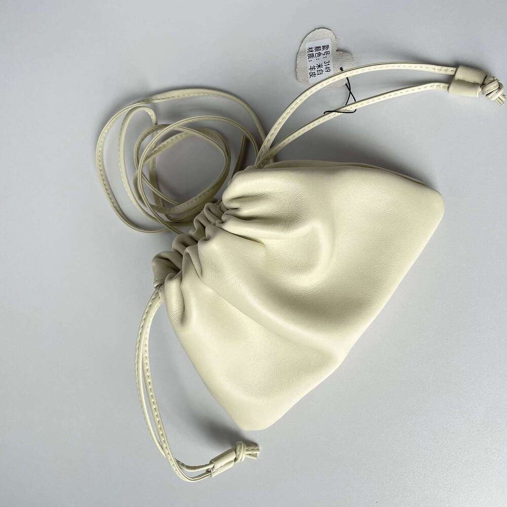 Sheepskin drawstring cloud 2025 summer new design soft genuine leather handbag shoulder fashionable women crossbody bag