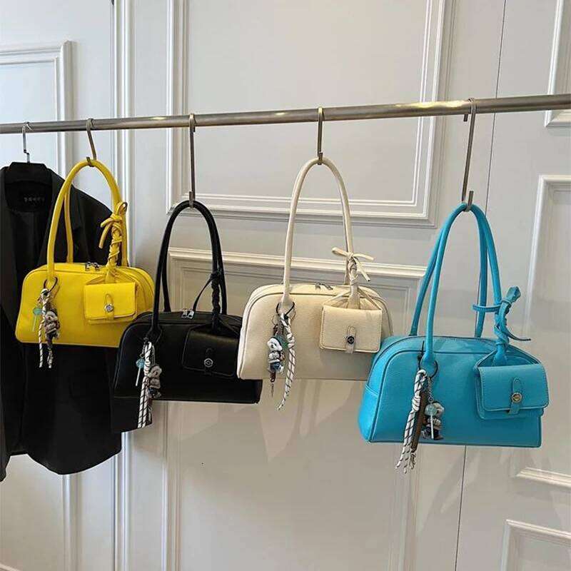 Women's Bags Designer Vintage Textured Leather Bowling Handheld Large Capacity Boston Single Shoulder Women Armpit Bag With Pendant