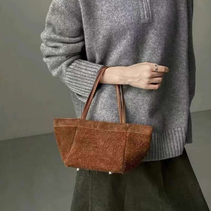 Top Layer Cowhide Niche Genuine Leather Wing Tote for Women New High end Handheld Shoulder Crossbody Bucket Bag