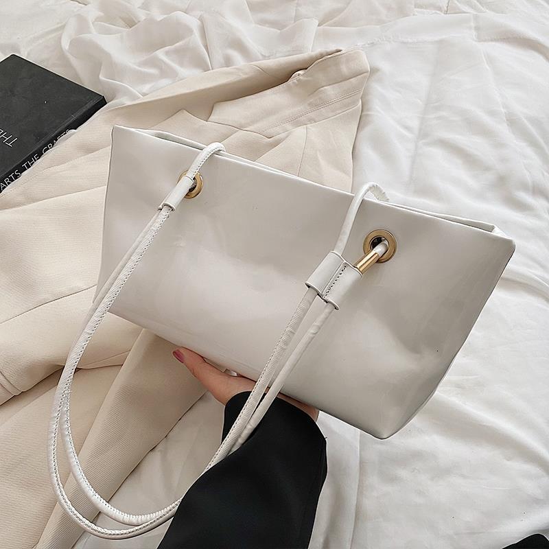 Top quality Brand High Quality New Style Glossy Shoulder Underarm Fashionable High-end Leather Commuter Tote Bag for Women New Free Delivery Designer 