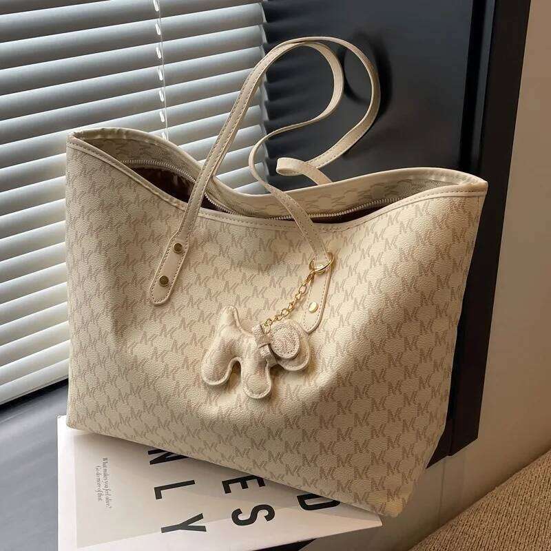 2025 new autumn and winter trend light women's large capacity commuting shoulder hand-held tote bag