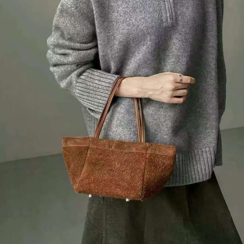 Top Layer Cowhide Niche Genuine Leather Wing Tote for Women New High end Handheld Shoulder Crossbody Bucket Bag