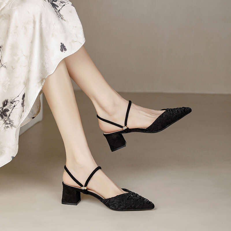 Pointed Toe 2025 New Summer Mid-Heel Elegant Fairy Style Fashion Low Heel Dress Sandals for Women