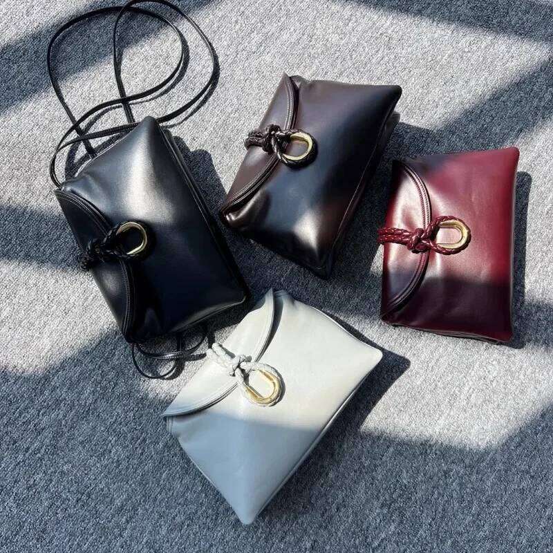 2025 NÃ©W Liberta Crossbody Borse Chic Clutch Box Box A Forma Di Metallo Filla …