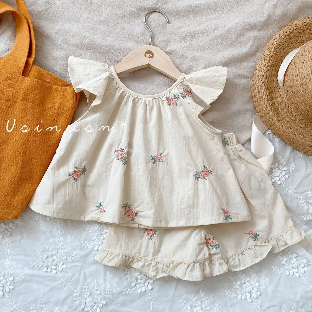 Korean embroidered baby girl summer suit 05 year old cute flying sleeve top short Baby clothes 250527