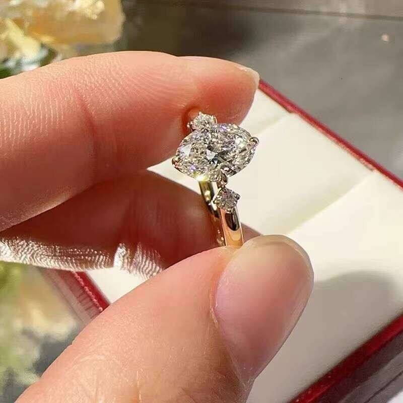 Hot Sale S Sterling Sier Oval Moissanite Dia Ring Shiny Fine Jewelry for Women's Wedding Promise