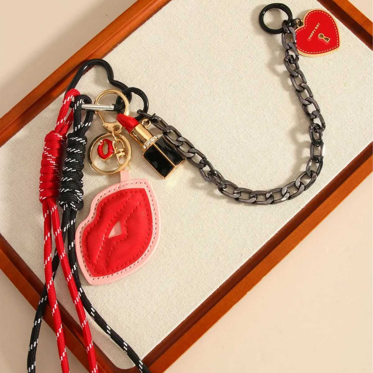 Fashionable Bag Charm Bear Heart Lip Aesthetic Designer Accessories Rope Pendants For Bags Woman Keychain Gift W250526