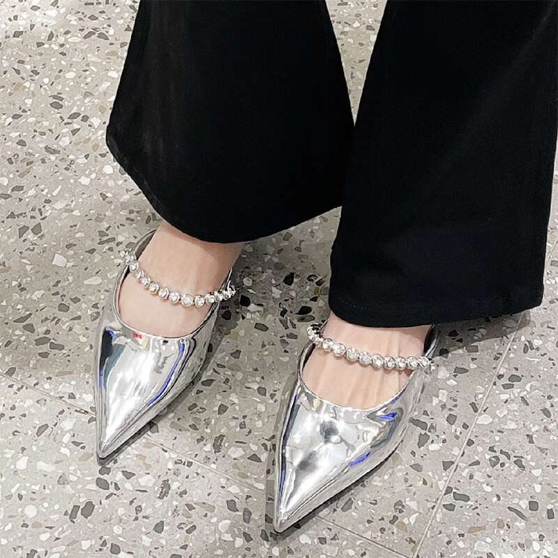 2024 Spring/Summer New Chain Pointed Flat Sandals for Women Outdoor Closed Toe Half Slippers Casual Mules