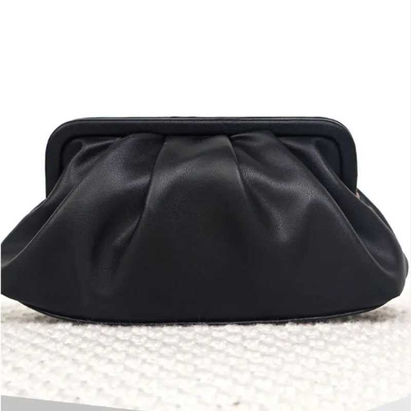 Fashion Rivet Women Polka Dot Retro Clutch Ladies Party Luxury Dress Bags Designer Shell Handbag Wedding Party Evening Bag W250527