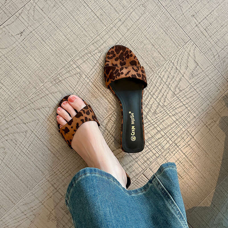 Sheepskin Version ~ French Style Stunning Leopard Print Wedge Sandals for Women Outdoor 2025 New Trendy Versatile Open-Toe Slippers
