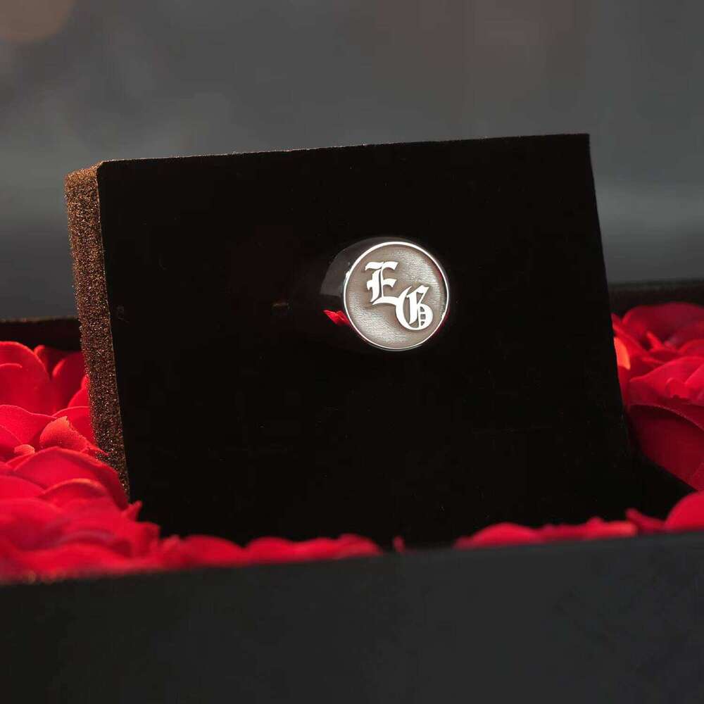Sier Signet Engraved Old English Personalized Letters Round Fashion Men Ring for Father Gift Wholesale