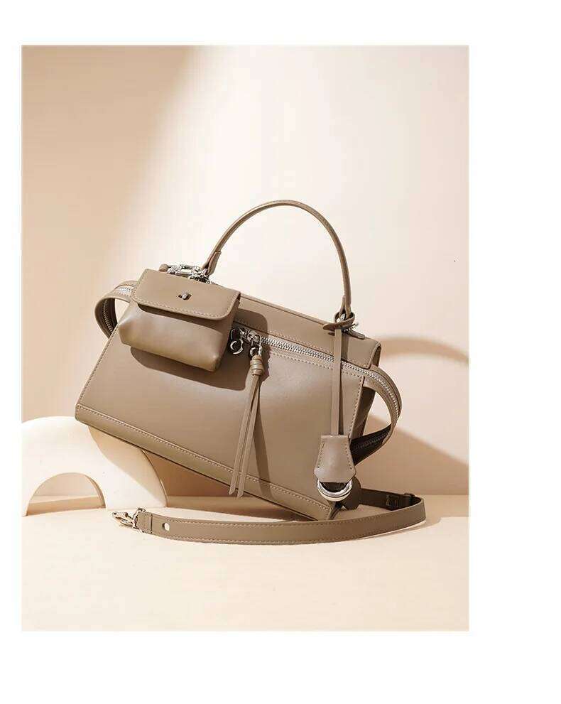 Women s Bag Large Capacity Crossbody Handbag designer original brand bags Handbags bagutte Lady high end bag