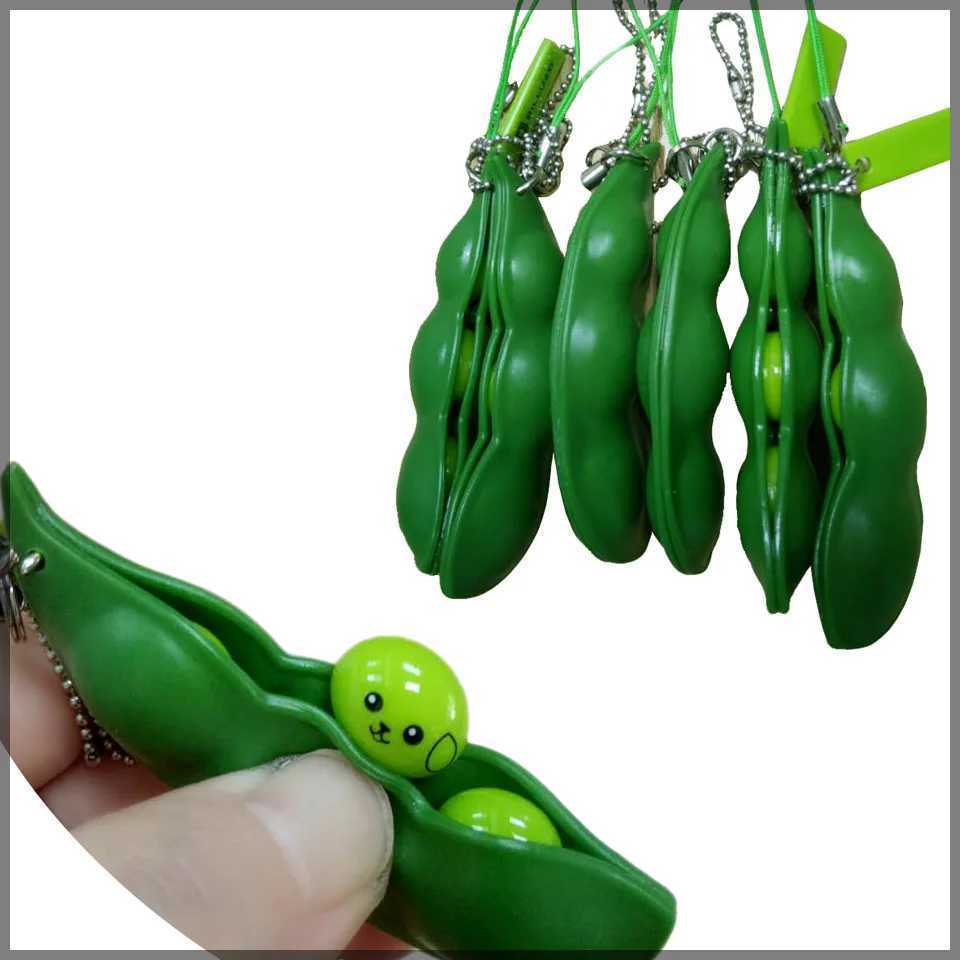 New Creative Extrusion Pea Bean Soybean Edamame Stress Relief Toy Keychain Cute Fun Key Chain Ring Party Gift Bag Charms Trinket W250526
