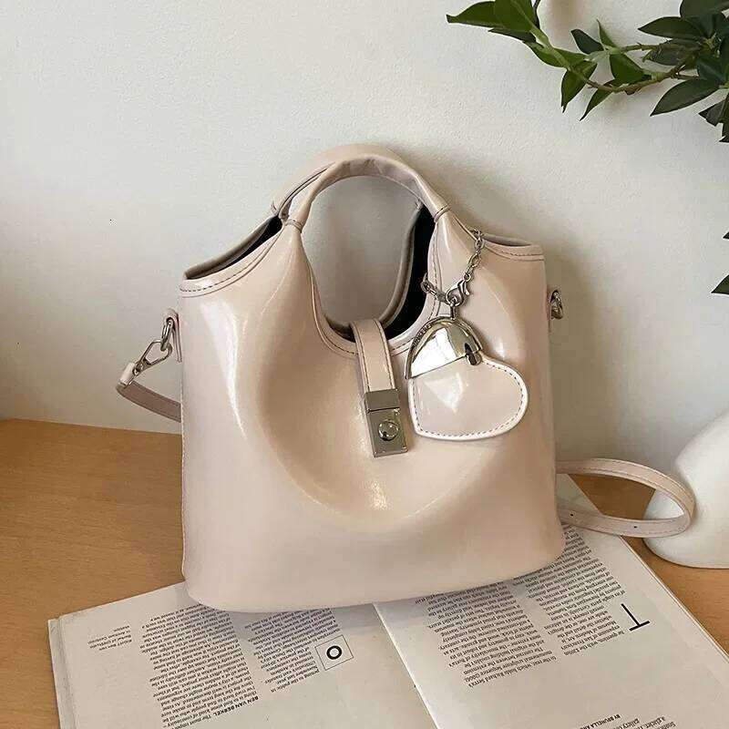 2025 Is A Must-have Retro Quilted Piano Handbag - Gold Hardware Detachable Tassels, Luxurious Vegan Leather, Niche Design