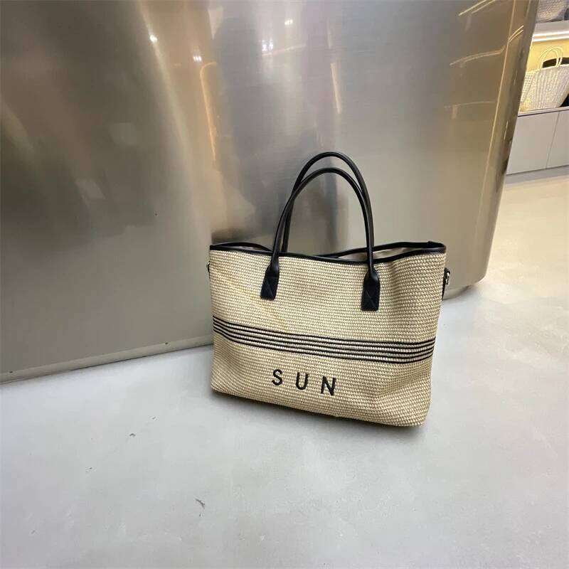 Women's Bags Designer Hand-Woven Large Capacity Striped Tote Fashion Commuting Korean Straw Popular Women Versatile Casual Shoulder Armpit Bag