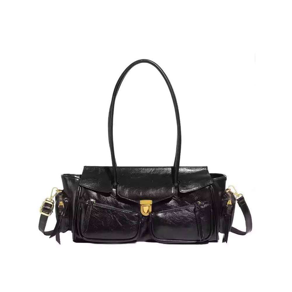Women s Sweet Cool Style Motorcycle High end Large Capacity Commuter Shoulder Underarm Crossbody Bag