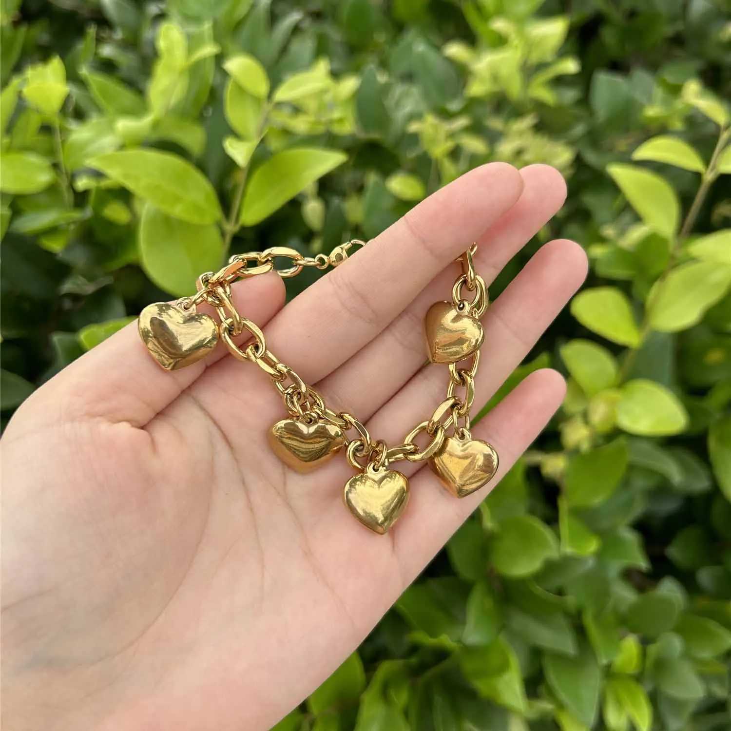 MisenBaBa New Style Stainless Steel Thick Chain Tassel Heart Charm Bracelet For Women Fashion Jewelry Valentines Day Gift W250526