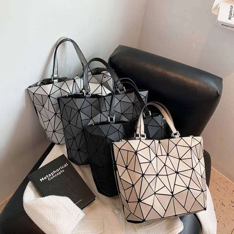 Ins Fashion Geometric Handbag Large Capacity Single Tote Female Crossbody Shoulder Bag