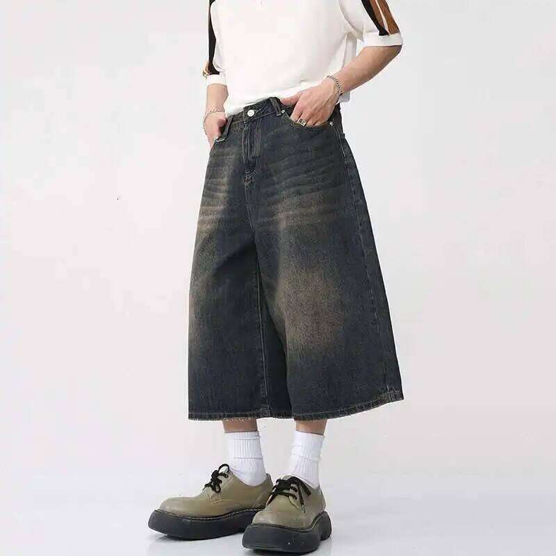 Korean Style Vintage Men's Jeans Summer Loose Male Wide Leg Knee Length Shorts New Washed Fashion Short Denim Pants