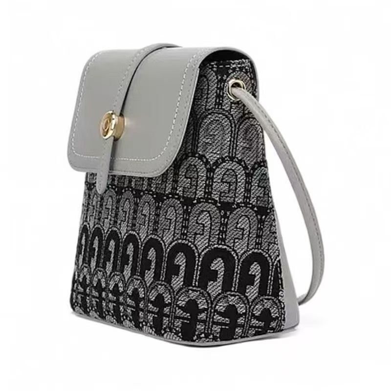 High quality brand new model free delivery designer bag 2025 new lazy bucket multifunctional shoulder width mobile phone bag new model free delivery d