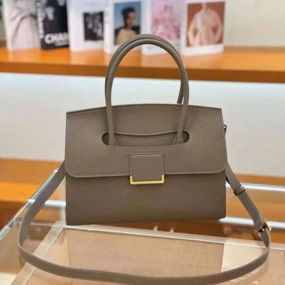 Designer Bag Fashion Genuine Leather Briefcase Tote Capacity Handbag Ladies Bag Niche Design Business Commuting Cowhide Large Bags