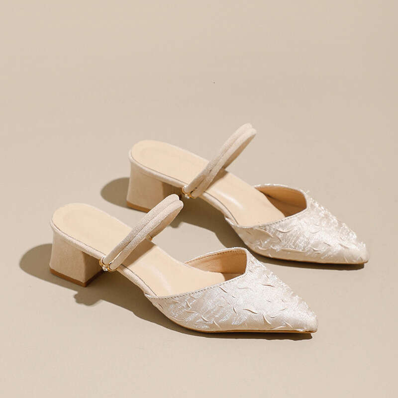 Pointed Toe 2025 New Summer Mid-Heel Elegant Fairy Style Fashion Low Heel Dress Sandals for Women