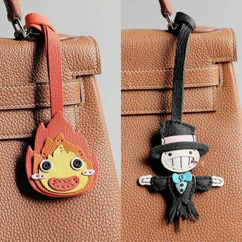 Handmade Genuine Leather Cute Small Flame Bag Pendant Car Key Chain Rope Ring Scarecrow Pendant Decoration New Pendant Bag charm W250526