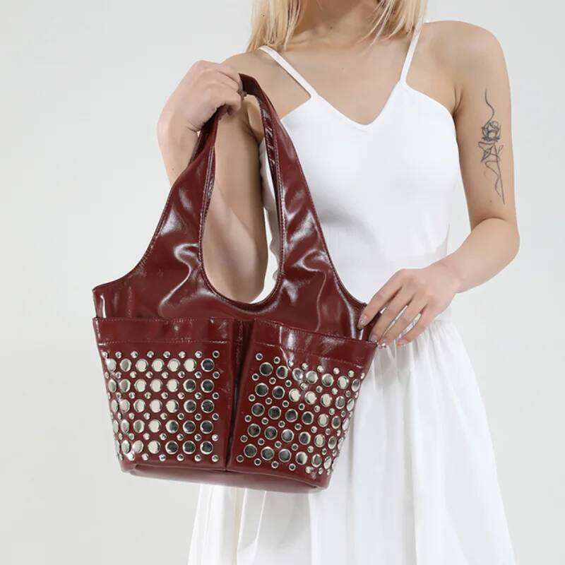 Women's Bags Designer Patent Leather Ladies Motorcycle Style Shiny Shoulder Popular Underarm Travel Large Capacity Rivet Roomy Tote Bag