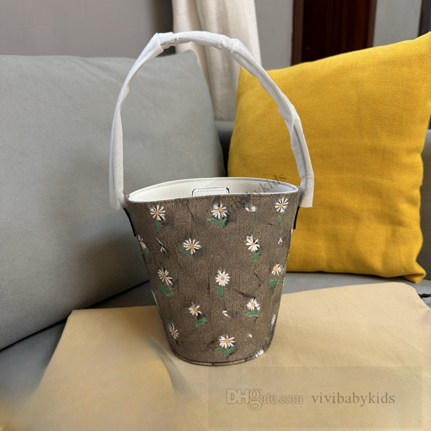 Designer Kids daisy printed handbags girls letter PVC bucket bag Fashion children holiday mini basket bags S3929
