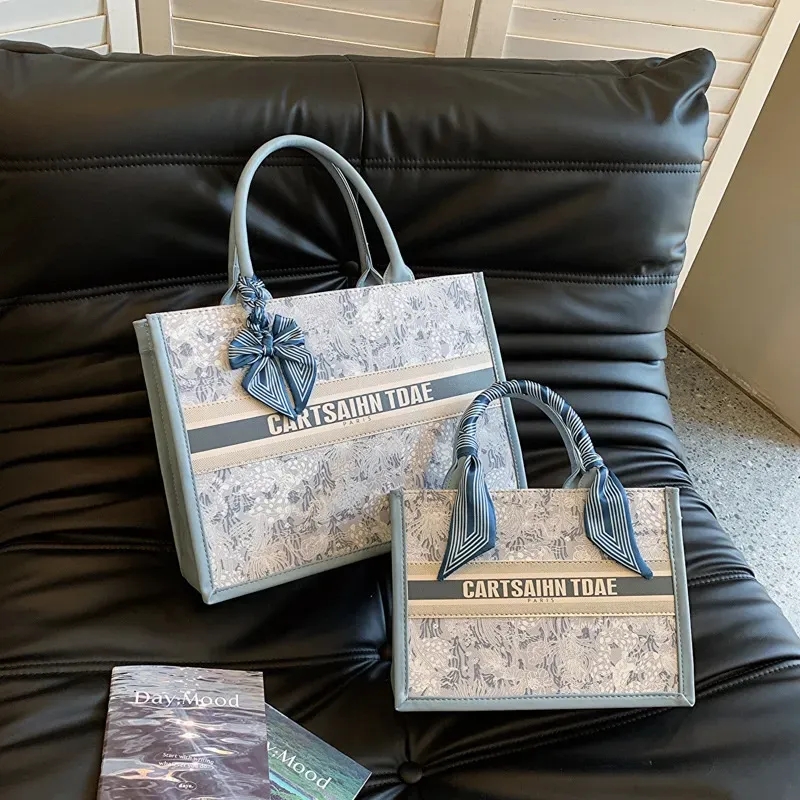 Tote Bag Designer Bag Fashion Shoulder Bag Luxury Bag Designer Commuter Printed Scarf Handbag Large Capacity Underarm Bag Tote Blue Shopper bag