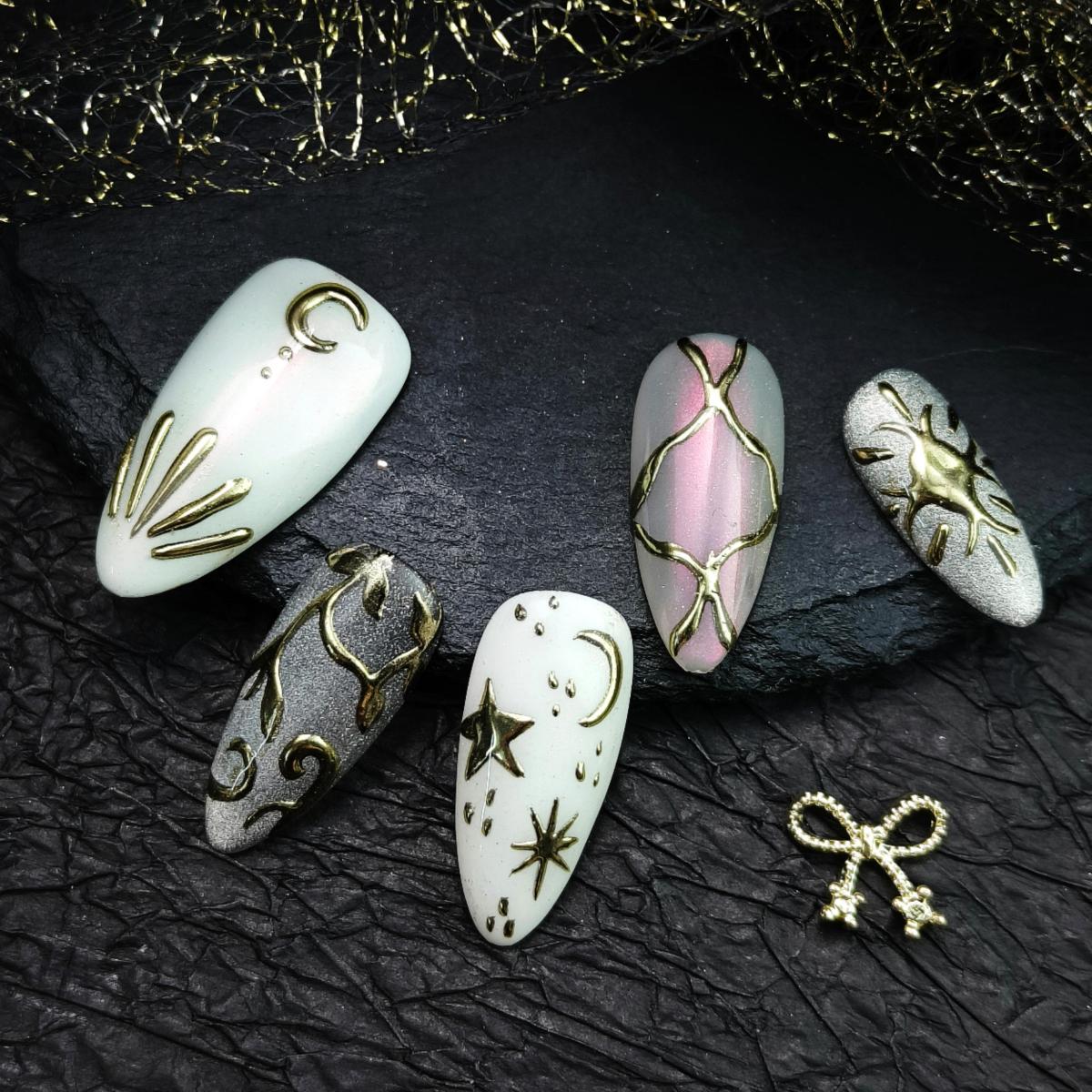10pcs Handmade Press-on nails Medium Almond Nails 3D Stars Moon Hand drawn Fake nails Bundle Finished nail stickers Reusable Removable