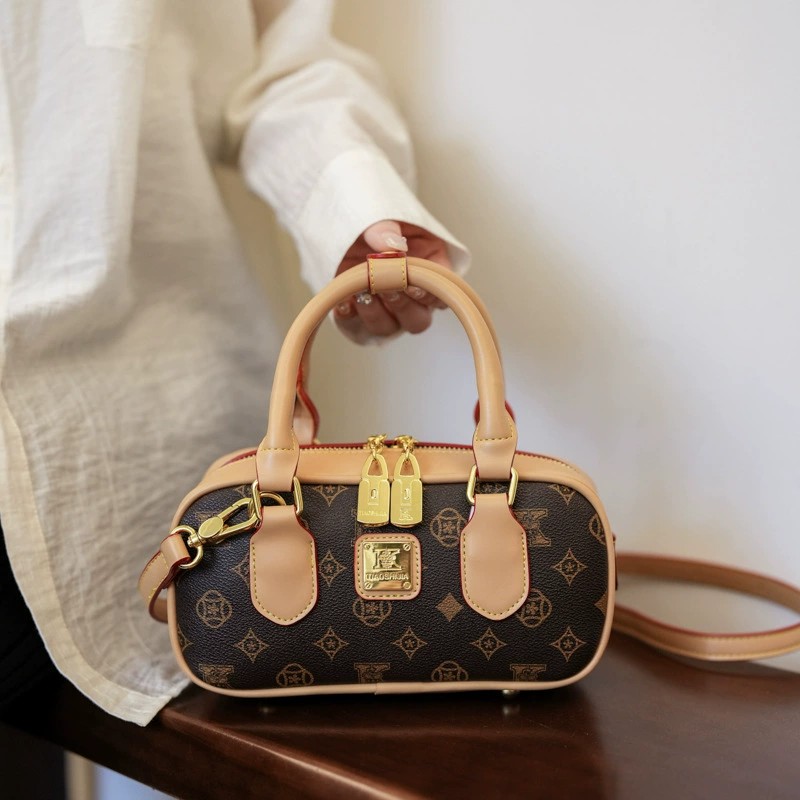 New Fashion designer bag 2025 square saddle bag for women high quality bag handbag shoulder cross body colorful bag