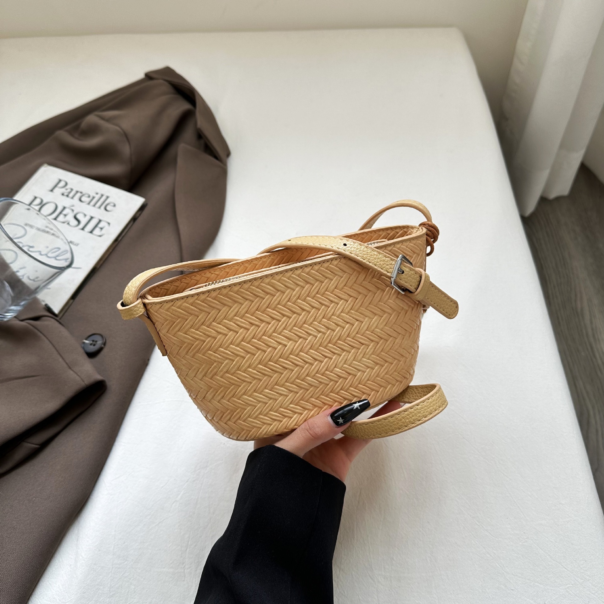 Luxury Brand Designer Bag Knitted Tote For Women 2025 New Large Capacity Commuter Single Underarm Cross Shoulder Handheld Bucket Bag