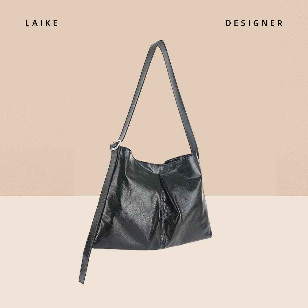 Autumn Winter New Large Capacity Tote Commuter Versatile Simple Underarm Top Layer Oil Wax Genuine Leather Women's Bag