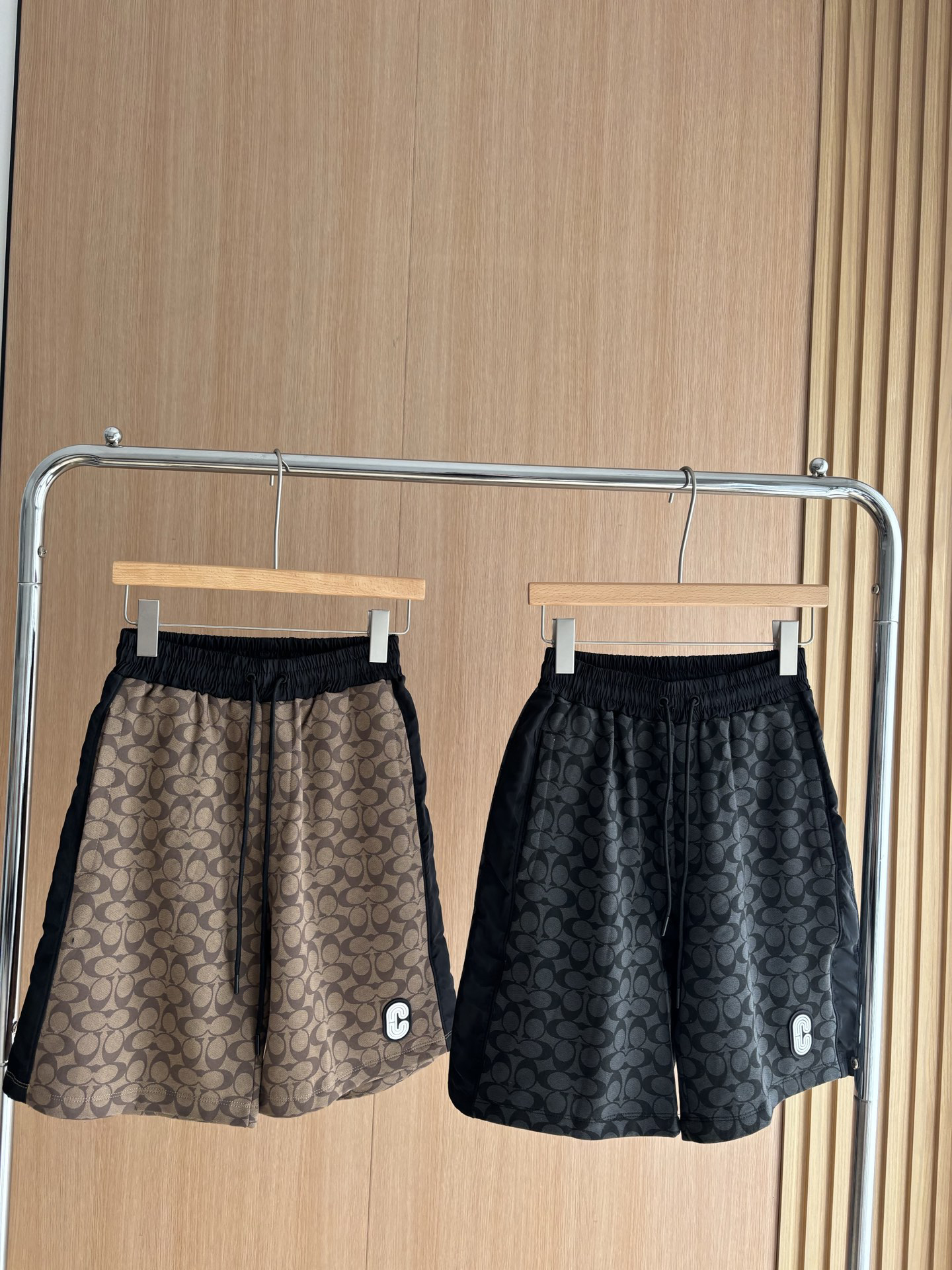 Designer Shorts Mens Casual Shorts High Quality Letter Printed Sports Short Pants Loose Oversize Style Drawstring Knee Length Fashion Workout Shorts US Size M-2XL