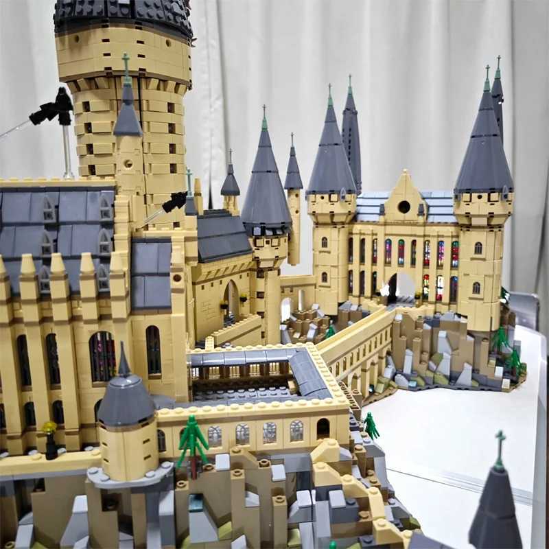 6020PCS Magic Castle Building Blocks Small Particle School Model Bricks Sets Assembly Educational Toys Birthday Christmas Gifts Z250528
