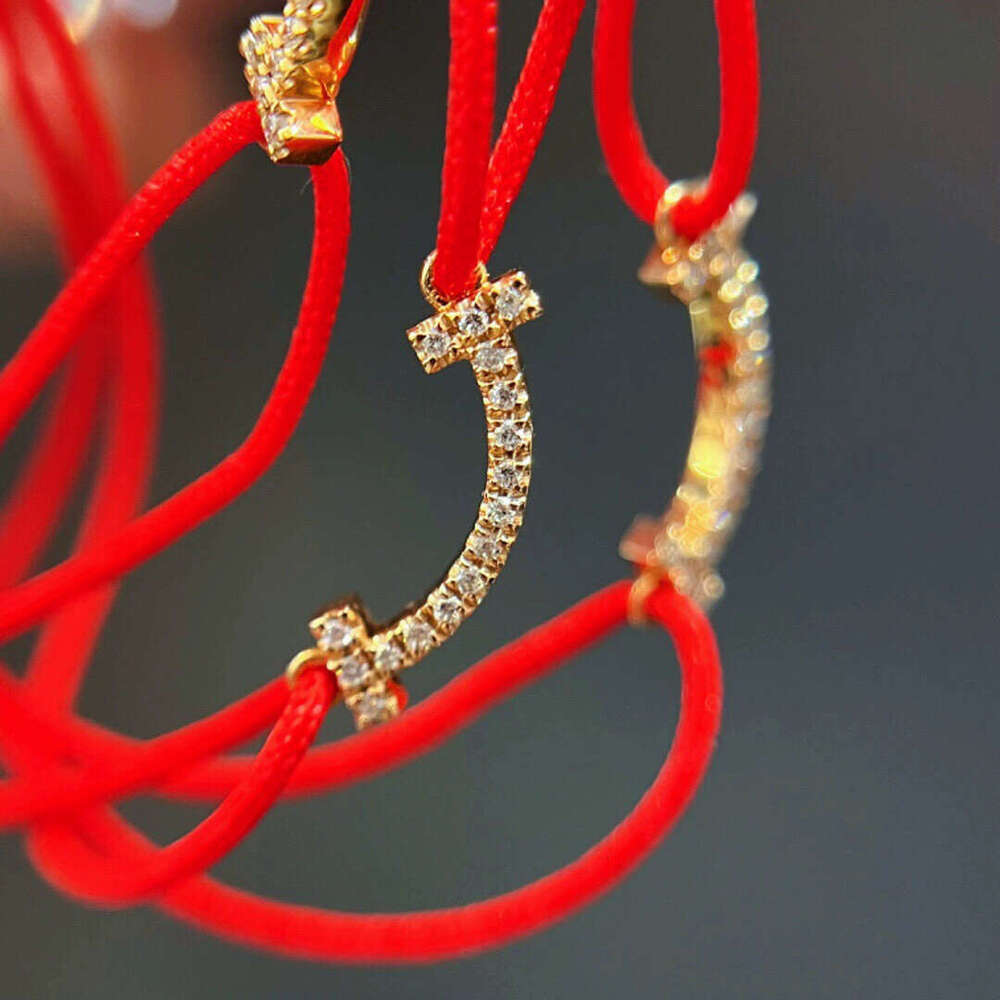 T Brand New Fashion Mini Dia-Studded Small for Women Versatile Trendy Bracelet